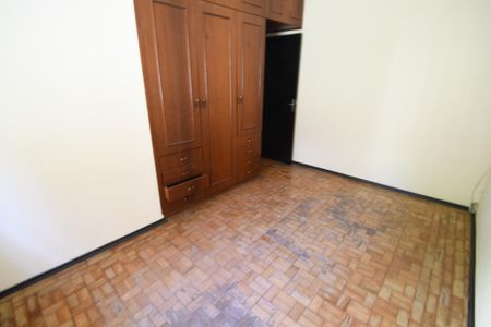 Casa à venda com 220m², 3 quartos e 4 vagasQuarto 2