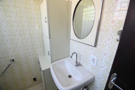 Casa à venda com 220m², 3 quartos e 4 vagasBanheiro da Suíte