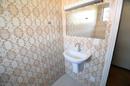 Casa à venda com 220m², 3 quartos e 4 vagasBanheiro 