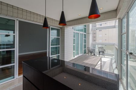 Apartamento para alugar com 270m², 5 quartos e 4 vagas Apartamento para alugar com 270m², 5 quartos e 4 vagasVaranda gourmet