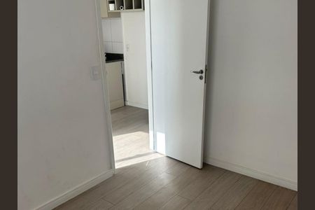 Quarto 1 de apartamento para alugar com 2 quartos, 33m² em Vila Pierina, São Paulo