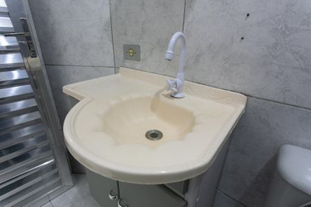 Casa à venda com 90m², 3 quartos e sem vagaBanheiro 2