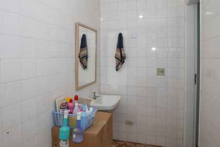 Apartamento à venda com 70m², 2 quartos e sem vaga Apartamento à venda com 70m², 2 quartos e sem vagaBanheiro Social