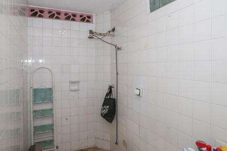 Apartamento à venda com 70m², 2 quartos e sem vaga Apartamento à venda com 70m², 2 quartos e sem vagaBanheiro Social