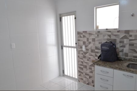 Casa de condomínio à venda com 70m², 2 quartos e 1 vaga Casa de condomínio à venda com 70m², 2 quartos e 1 vagaCozinha