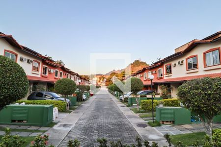 Casa de condomínio à venda com 70m², 2 quartos e 1 vaga Casa de condomínio à venda com 70m², 2 quartos e 1 vagaÁrea comum
