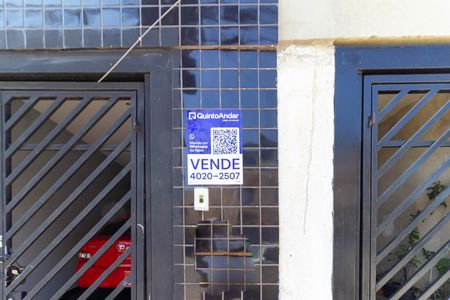 Casa à venda com 101m², 3 quartos e 2 vagas Casa à venda com 101m², 3 quartos e 2 vagasPlaca