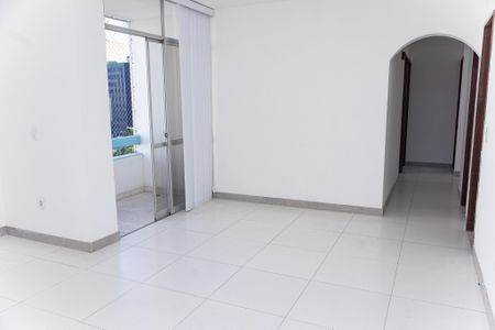 Sala de apartamento para alugar com 4 quartos, 120m² em Caminho das Árvores, Salvador