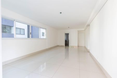 Apartamento à venda com 200m², 4 quartos e 3 vagasSala