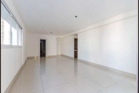 Apartamento à venda com 200m², 4 quartos e 3 vagasSala
