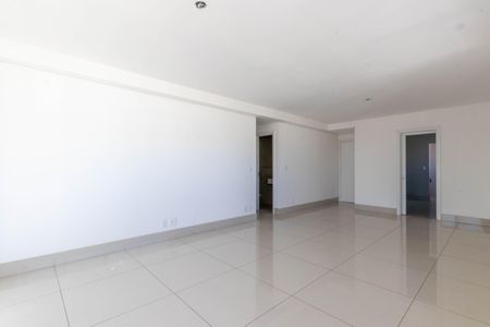 Apartamento à venda com 162m², 4 quartos e 3 vagasSala