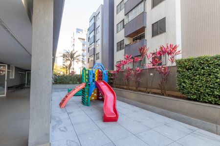 Apartamento à venda com 162m², 4 quartos e 3 vagasÁrea comum - Playground