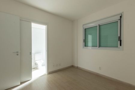 Apartamento à venda com 162m², 4 quartos e 3 vagasSuíte 2