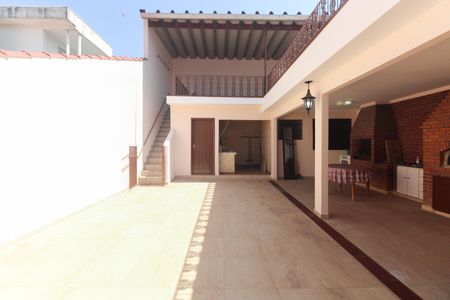 Casa para alugar com 255m², 3 quartos e 2 vagas Casa para alugar com 255m², 3 quartos e 2 vagasÁrea comum