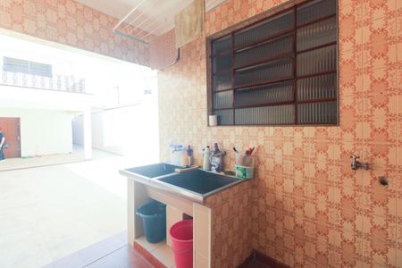 Casa para alugar com 255m², 3 quartos e 2 vagas Casa para alugar com 255m², 3 quartos e 2 vagasÁrea de Serviço