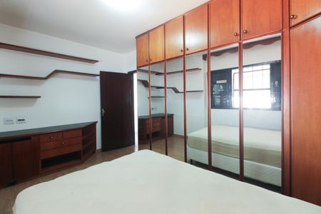 Casa para alugar com 255m², 3 quartos e 2 vagas Casa para alugar com 255m², 3 quartos e 2 vagasQuarto 1