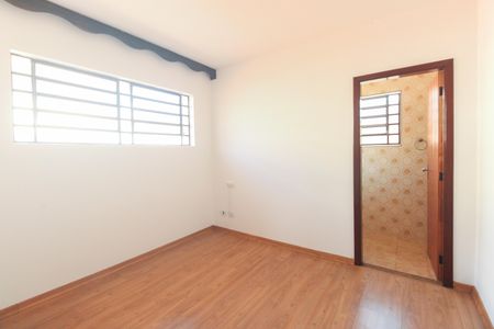 Casa para alugar com 255m², 3 quartos e 2 vagas Casa para alugar com 255m², 3 quartos e 2 vagasCorredor