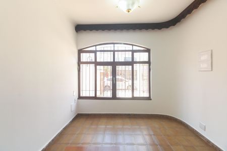 Casa para alugar com 255m², 3 quartos e 2 vagas Casa para alugar com 255m², 3 quartos e 2 vagasSala