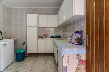 Casa à venda com 460m², 6 quartos e 4 vagas Casa à venda com 460m², 6 quartos e 4 vagasLavanderia