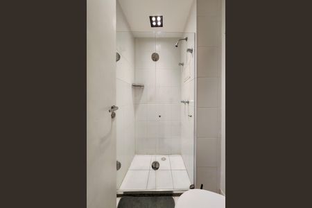 Apartamento à venda com 56m², 1 quarto e sem vaga Apartamento à venda com 56m², 1 quarto e sem vagaBanheiro Social