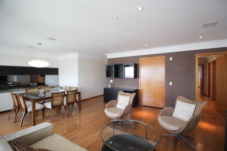 Sala de apartamento para alugar com 3 quartos, 198m² em Itaim Bibi, São Paulo
