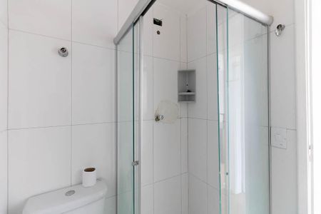 Apartamento para alugar com 74m², 2 quartos e 1 vaga Apartamento para alugar com 74m², 2 quartos e 1 vagaBanheiro