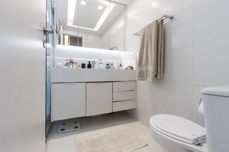 Apartamento à venda com 173m², 4 quartos e 3 vagasBanheiro da Suíte 1