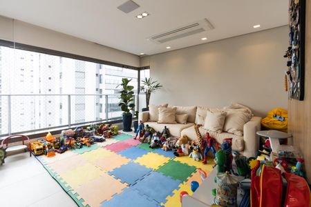 Apartamento à venda com 173m², 4 quartos e 3 vagasVaranda