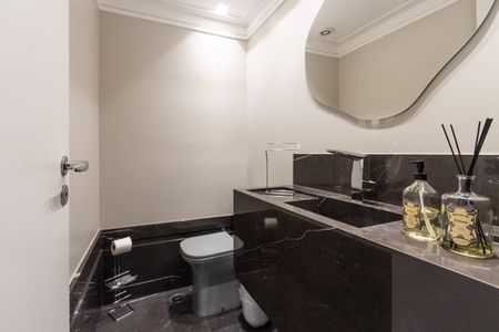 Apartamento à venda com 173m², 4 quartos e 3 vagasLavabo