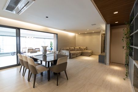 Apartamento à venda com 173m², 4 quartos e 3 vagasSala