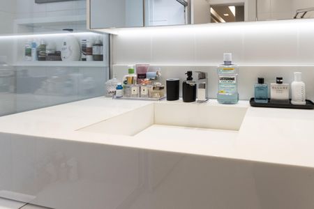 Apartamento à venda com 173m², 4 quartos e 3 vagasBanheiro da Suíte 1