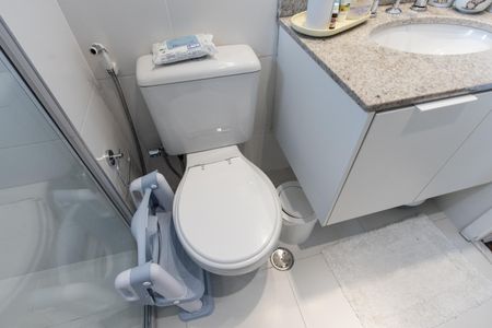 Apartamento à venda com 173m², 4 quartos e 3 vagasBanheiro da Suíte 2