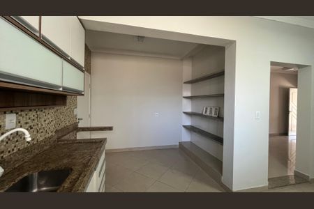 Casa à venda com 100m², 3 quartos e 3 vagas Casa à venda com 100m², 3 quartos e 3 vagasCozinha