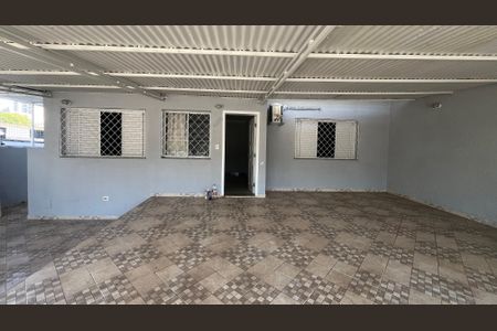 Casa à venda com 100m², 3 quartos e 3 vagas Casa à venda com 100m², 3 quartos e 3 vagasÁrea Externa