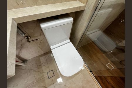 Apartamento à venda com 93m², 3 quartos e 1 vaga Apartamento à venda com 93m², 3 quartos e 1 vagaBanheiro da Suíte