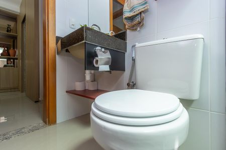 Apartamento à venda com 68m², 2 quartos e 1 vagaBanheiro Social
