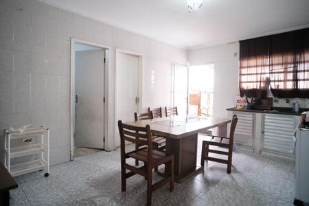 Sala/Cozinha de casa à venda com 3 quartos, 200m² em Jardim Santo Antonio, São Paulo
