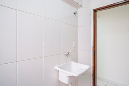 Apartamento para alugar com 77m², 2 quartos e 1 vagaÁrea de Serviço