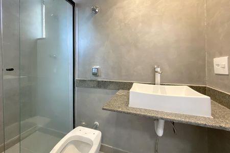 Apartamento à venda com 75m², 2 quartos e 2 vagasBanheiro da Suíte 1