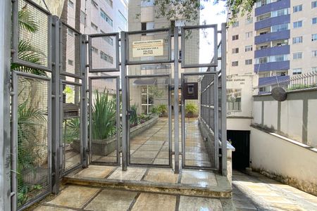 Apartamento à venda com 75m², 2 quartos e 2 vagasFachada