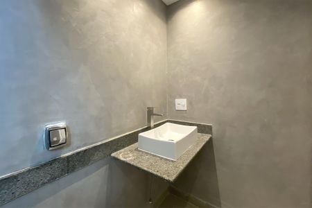 Apartamento à venda com 75m², 2 quartos e 2 vagasBanheiro da Suíte 1