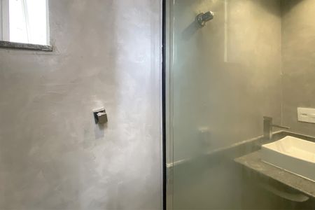 Apartamento à venda com 75m², 2 quartos e 2 vagasBanheiro da Suíte 1