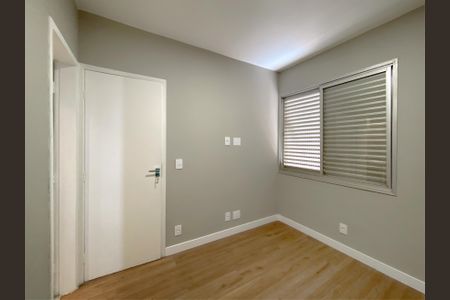 Apartamento à venda com 75m², 2 quartos e 2 vagasSuíte 2