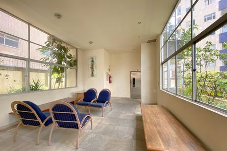 Apartamento à venda com 75m², 2 quartos e 2 vagasÁrea comum - Hall