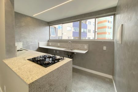Apartamento à venda com 75m², 2 quartos e 2 vagasCozinha