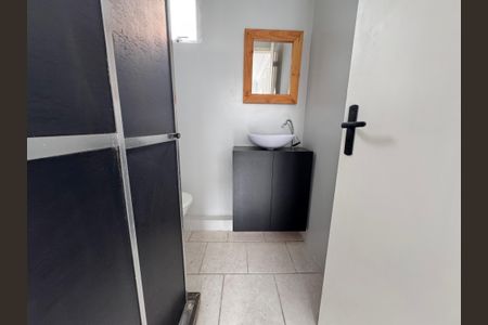 Apartamento à venda com 43m², 2 quartos e 1 vaga Apartamento à venda com 43m², 2 quartos e 1 vagaBanheiro
