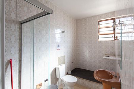 Casa para alugar com 347m², 8 quartos e 5 vagas Casa para alugar com 347m², 8 quartos e 5 vagasBanheiro Social 1