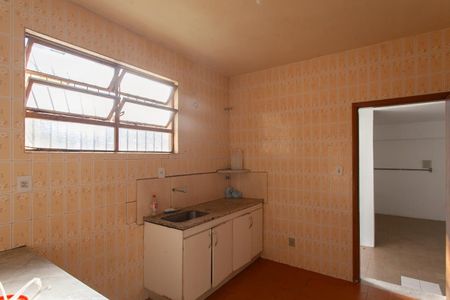 Casa para alugar com 347m², 8 quartos e 5 vagas Casa para alugar com 347m², 8 quartos e 5 vagasCozinha