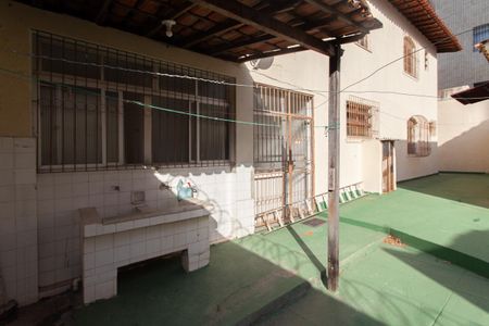 Casa para alugar com 347m², 8 quartos e 5 vagas Casa para alugar com 347m², 8 quartos e 5 vagasÁrea de Serviço