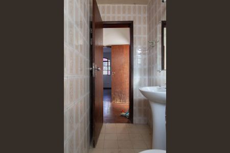 Casa para alugar com 347m², 8 quartos e 5 vagas Casa para alugar com 347m², 8 quartos e 5 vagasBanheiro Social 2